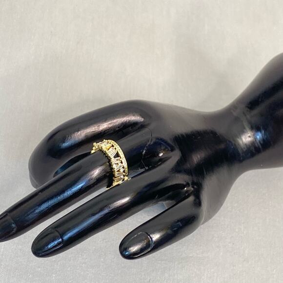 Gold Tone Ring With Angled Rhinestone Chips Open Ended Adjustable - Picture 2 of 8